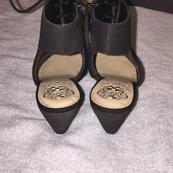 New Vince Camuto Black Lace Up Heeled Sandals Sz 7 - Picture 3 of 5